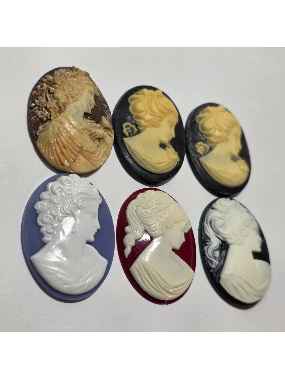 Lot of 6 Large Vintage Style Lady Cameo Cabochons Resin Mixed Colors EUC
